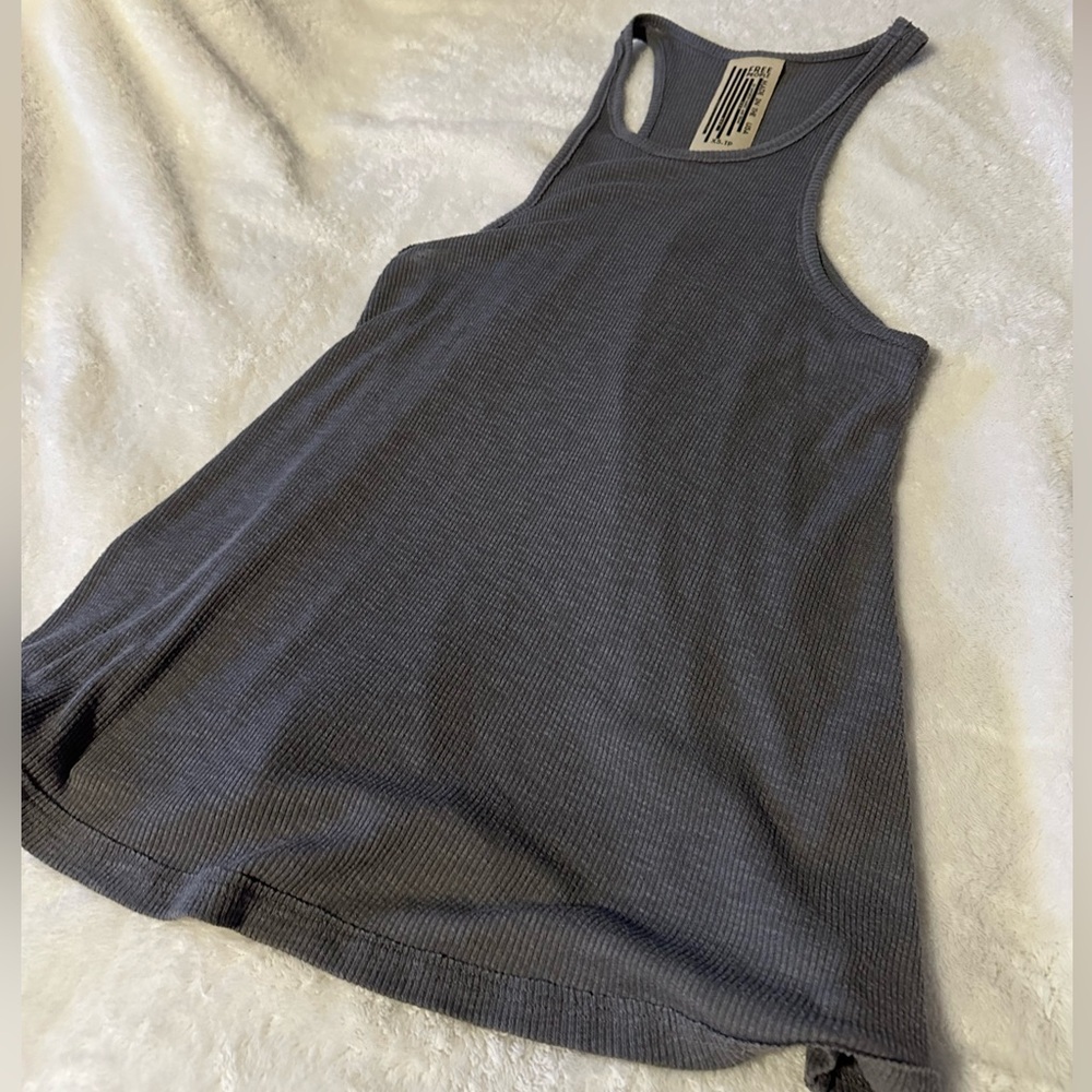 flowy tank top🩶